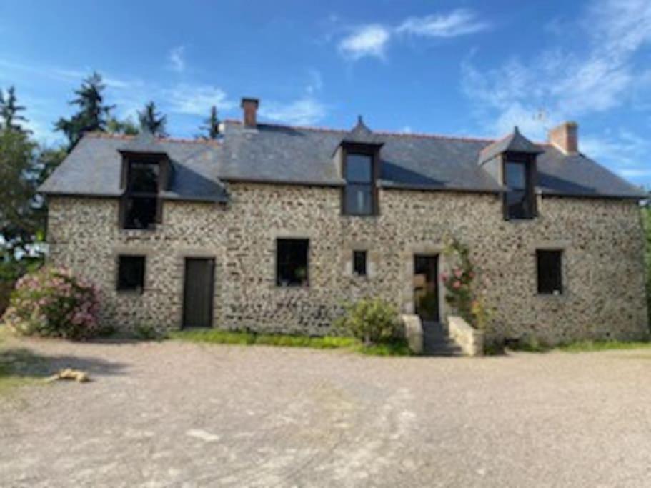 Longere En Bretagne Holiday home Nouvoitou